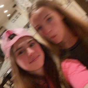 Meet your Posher, Abby